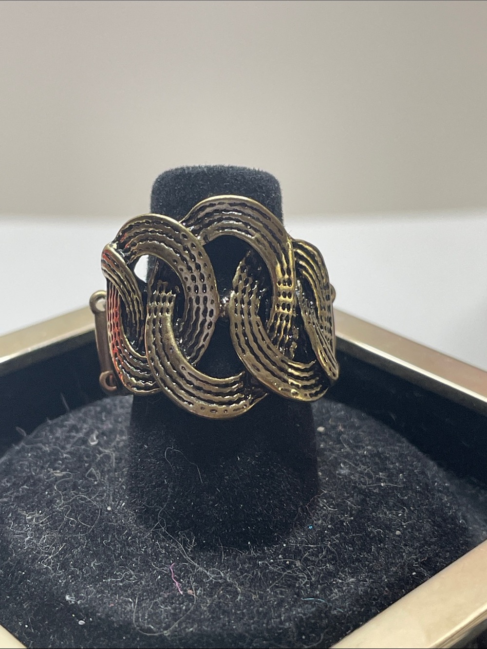 Gold-Tone Linked Openwork Bracelet - Women's Fashion Jewelry